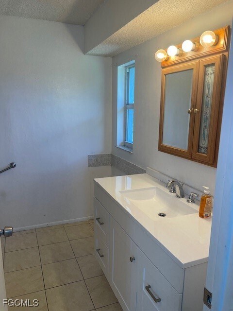 Photo - 1211 SE 35th St