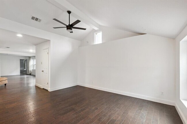 Photo - 2814 Gonzales St