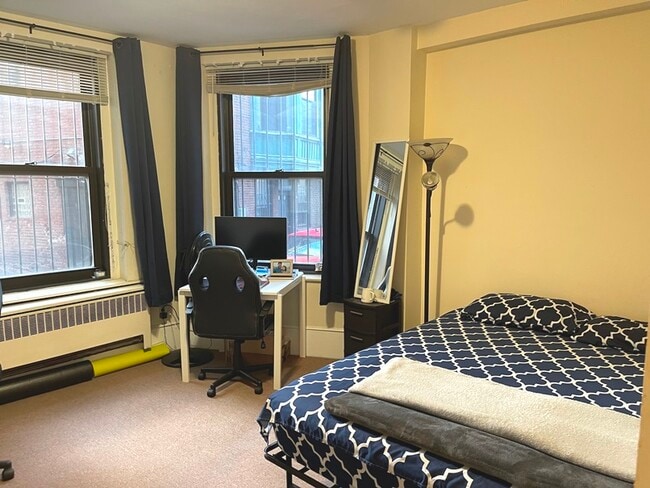Building Photo - 471 Commonwealth Ave Unit BR Rental