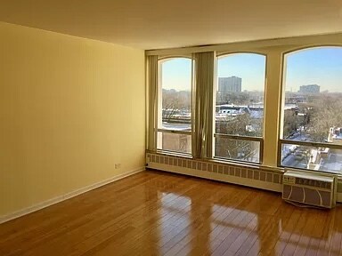 bedroom - 1450 E 55th Plz Unidad 720S