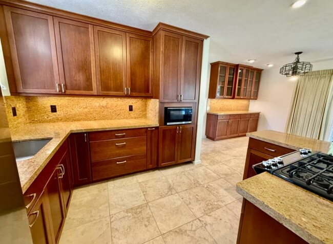 Photo - Large 3BR/2.5BA Single-Level Home for Rent in Ulu Mahi, Lihue