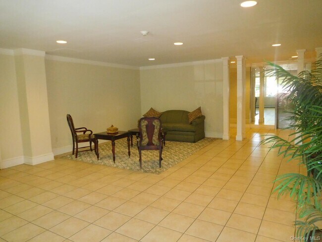 Photo - 3 Consulate Dr Unit 3-L