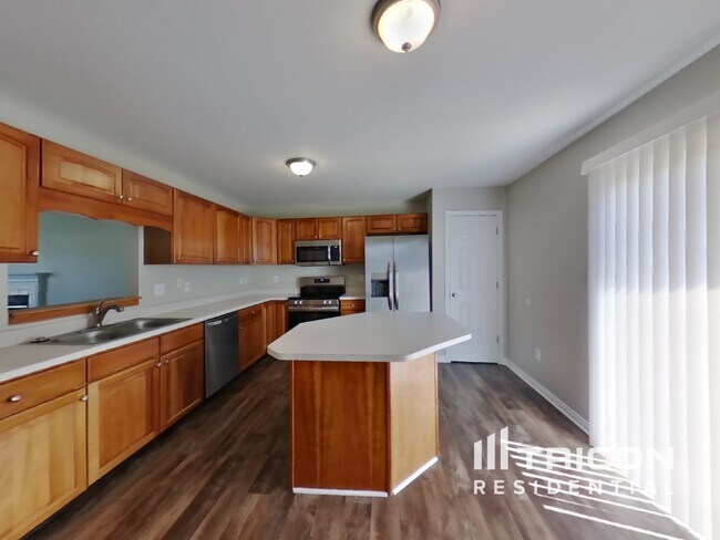 Photo - 1421 Locke Bend