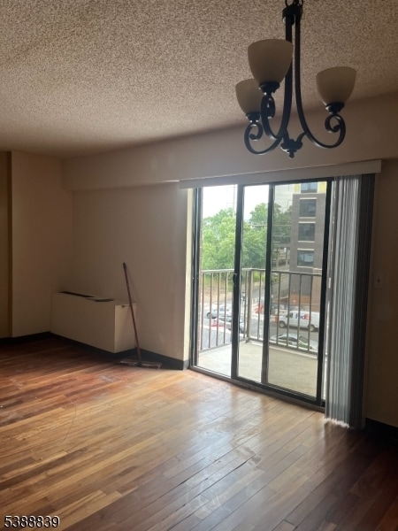 Building Photo - 10 N Wood Ave Unit 307