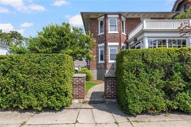 Photo - 26 Narragansett Ave