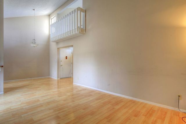 Photo - 2123 Melrose Dr Unit C