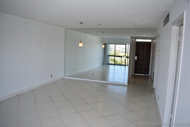 Photo - 3000 Presidential Way Unit 503