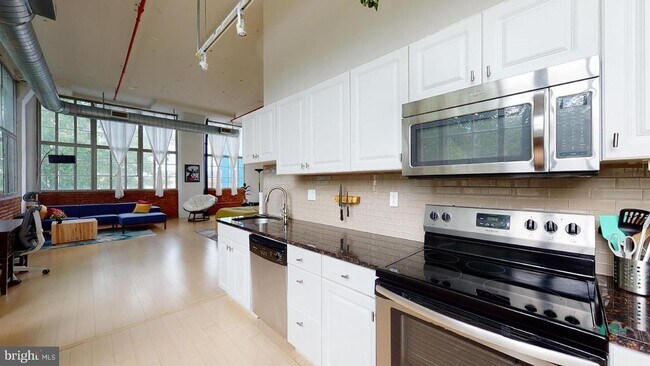Building Photo - 720 N 5th St Unit 314 Rental