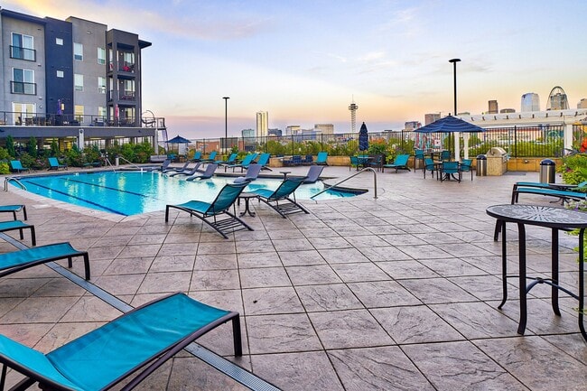 Enjoy stunning amenity spaces, both indoors and outdoors