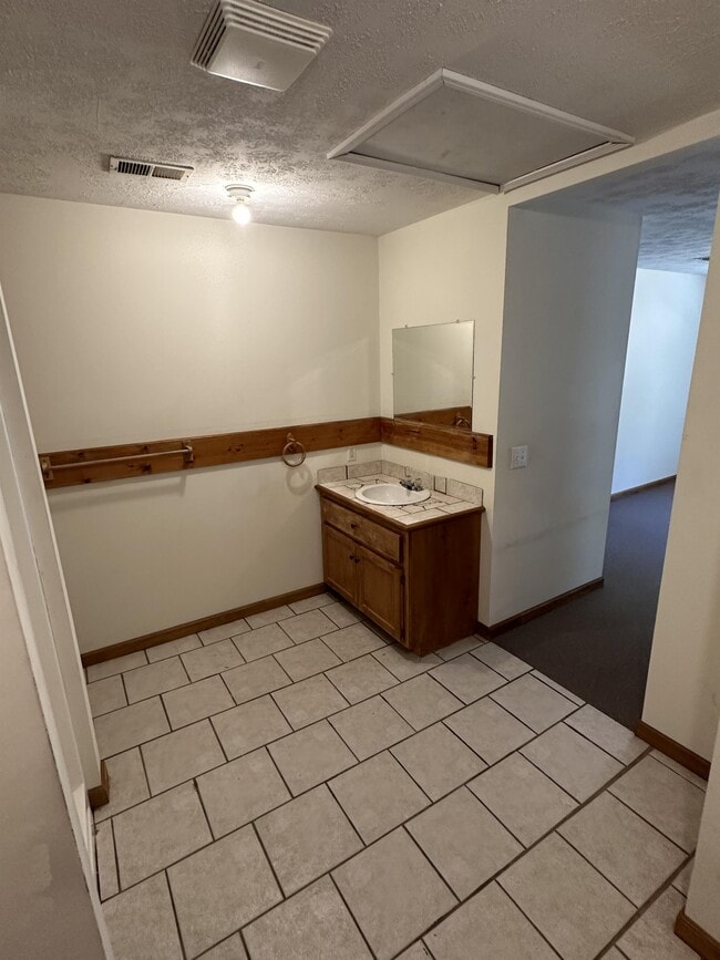 Photo - 2046 Whelon Rd