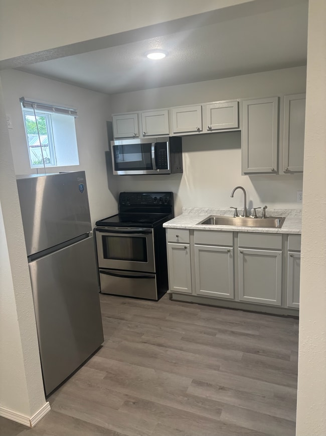 Photo - Seward Apartments Unit 6