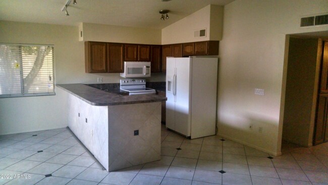 Photo - 904 W Malibu Dr
