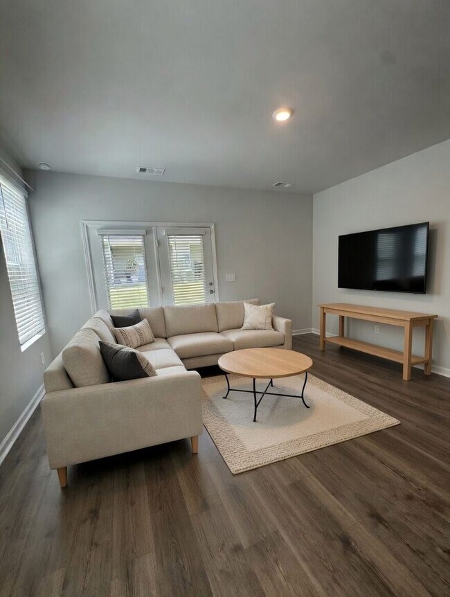 Photo - 1406 Walker Wy