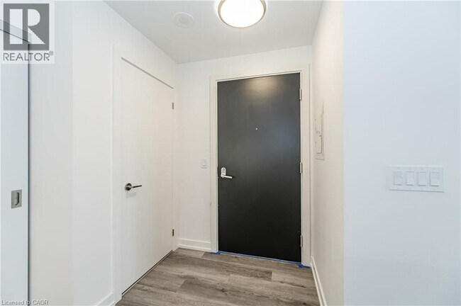 Photo - 15 Wellington St S Unité 907