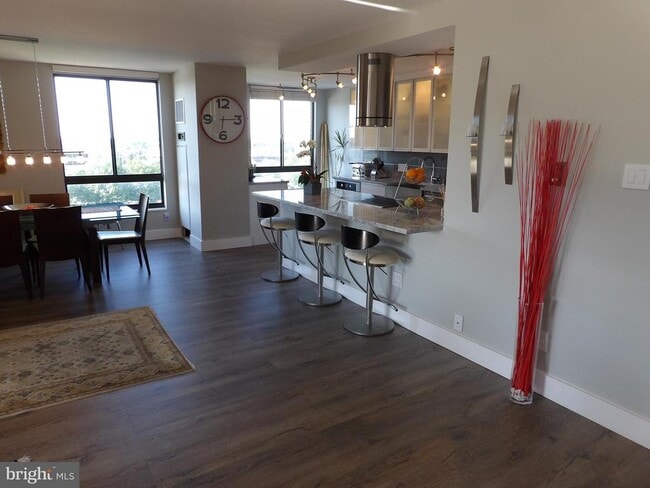 Photo - 1800 Old Meadow Rd Unit 902