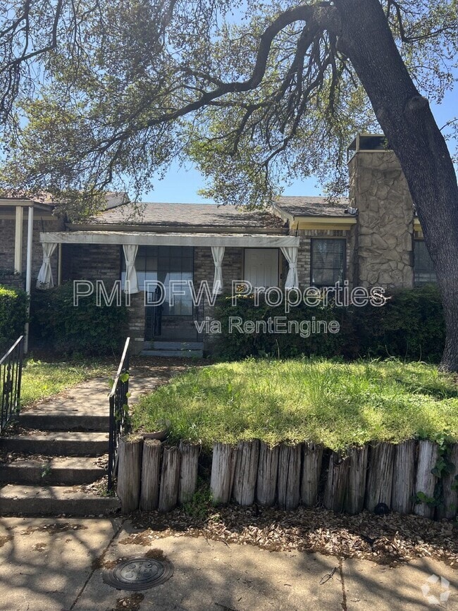 Building Photo - 1510 Cherrycrest Ln Rental