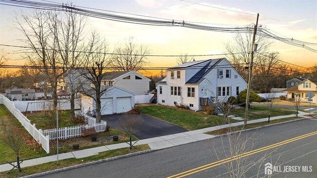 Photo - 58 Brotherhood St