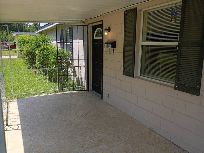 10592 Haverford Rd