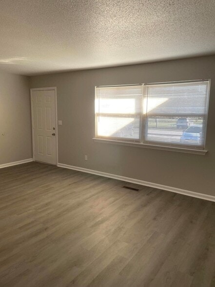 Photo - 4759 Tessie Ln