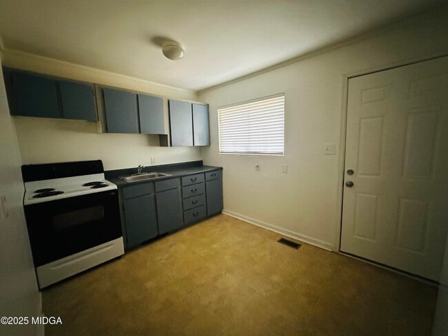 Photo - 2103 Ingleside Ave Unit 1207
