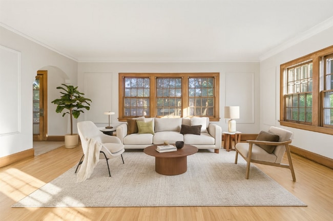 Building Photo - 1120 Lincoln Ave