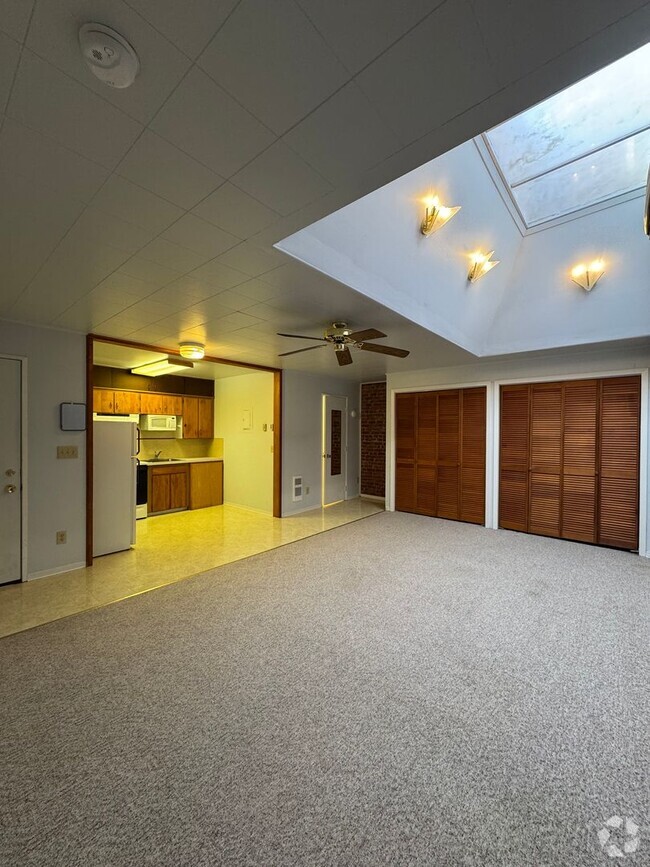 Building Photo - 410.5 N Pearl St Unit 2 Rental
