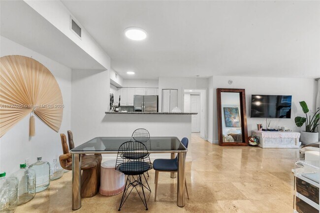 Photo - 1155 Brickell Bay Dr Unit 1903