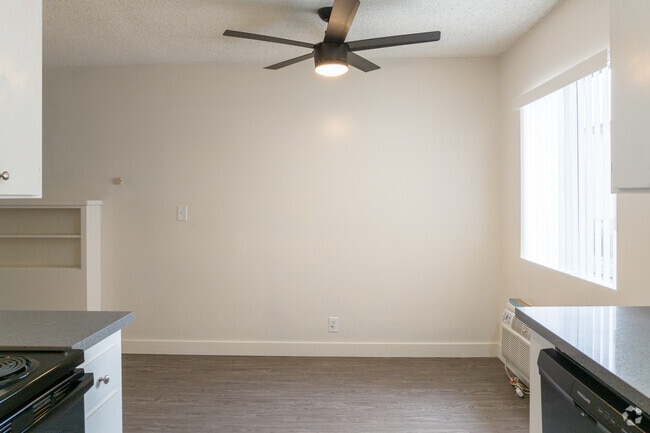 Comedor - 7929 Stewart & Gray Rd