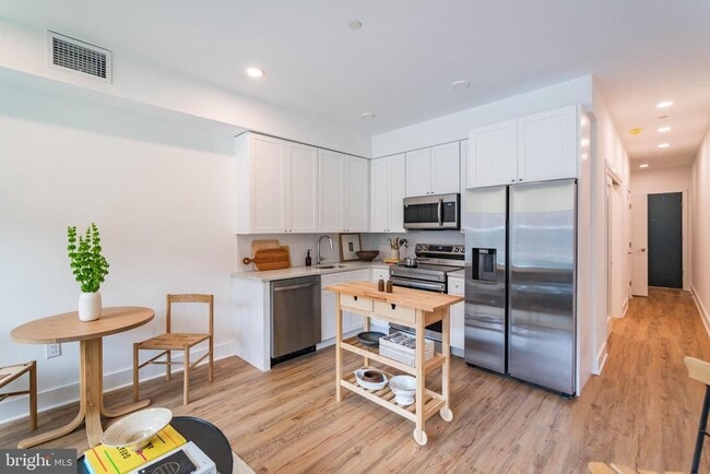 Photo - 2101 Washington Ave Apartment Unit ONE BEDROOM