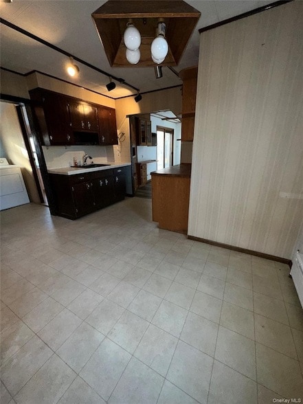 Photo - 460 S Bayview Ave Unidad 1st Fl