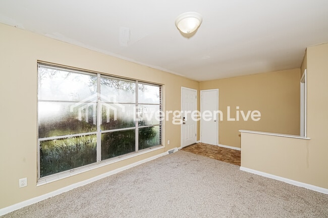 Photo - 3322 Bonds Ave