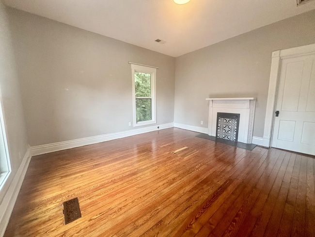 Photo - 605 Taylor Ave Unit 1