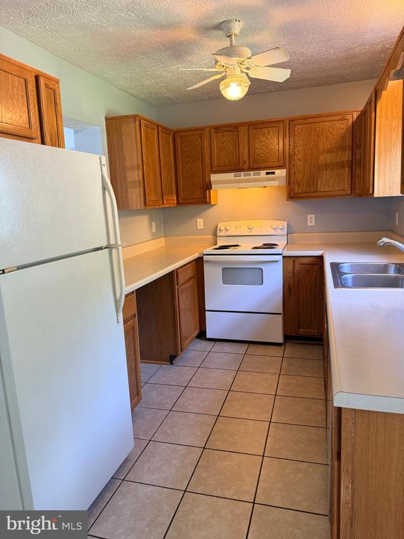 103 Sutton Ct