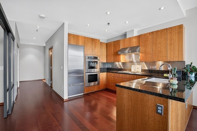 Photo - 1221 SW 10th Ave