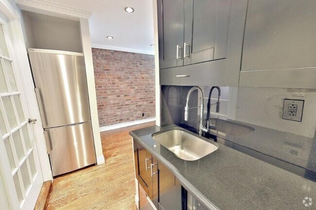 Building Photo - 115 Mulberry St Rental