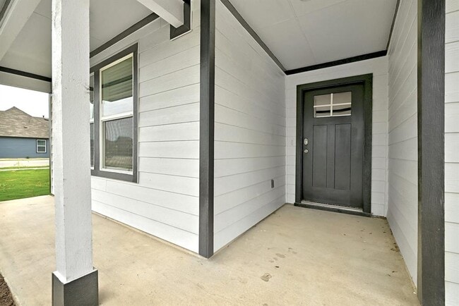 Photo - 132 Sweetwater Crk Ln
