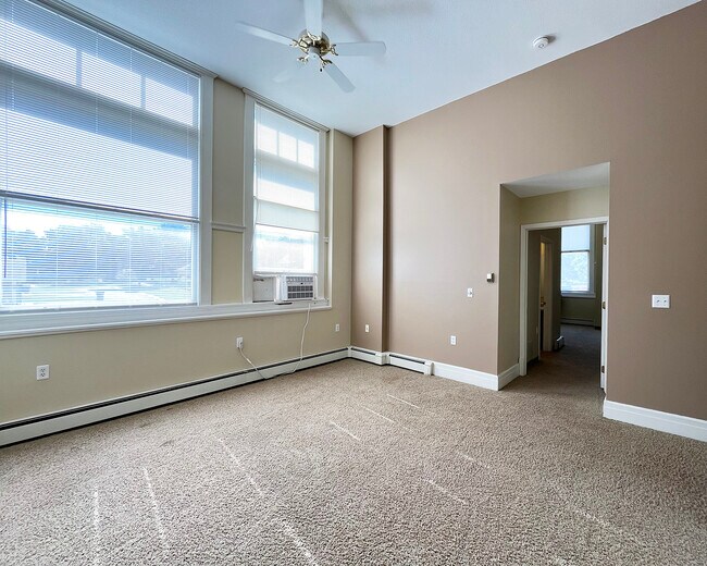 Photo - Stonehouse Apartments