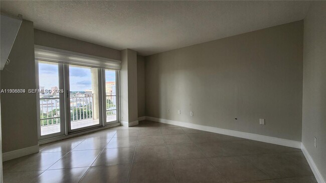 Photo - 2351 Douglas Rd Unit 1006