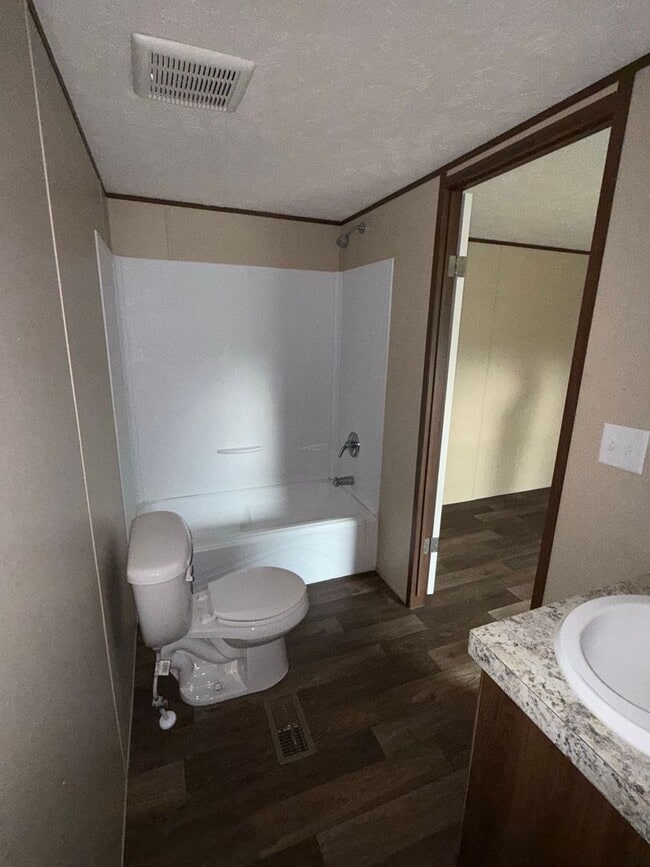 Photo - Nice 2 bedroom, 2 bath Mobile Home