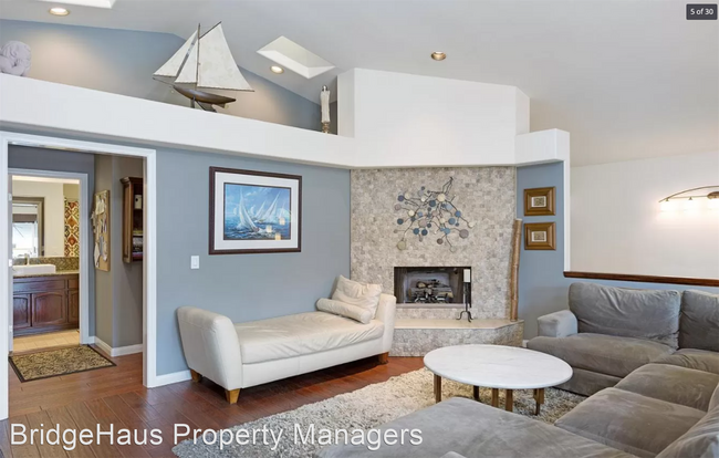 Photo - 3 br, 3 bath House - 4550 Cove Drive