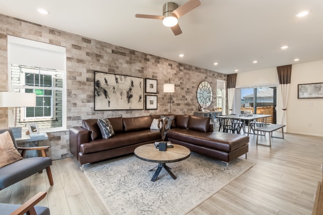 Photo - 458 Zeppelin Wy