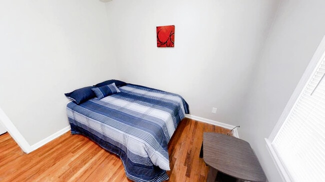 Photo - 276 Bromack Dr SE