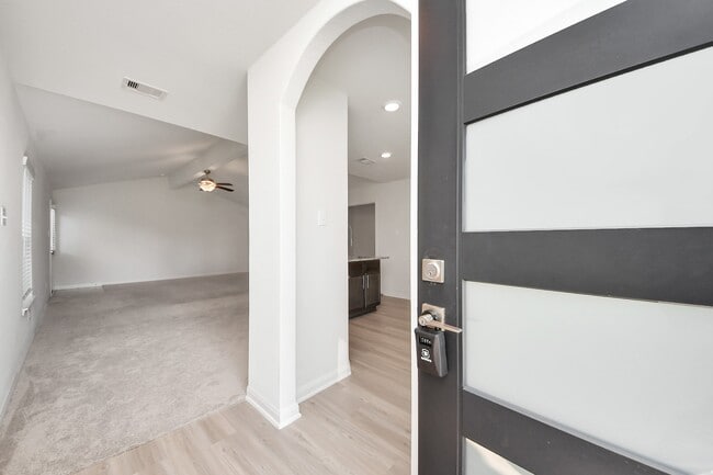Photo - 1062 Mule Ridge Dr
