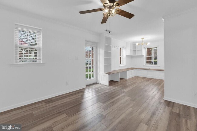 Photo - 1301 E Abingdon Dr Unidad 2