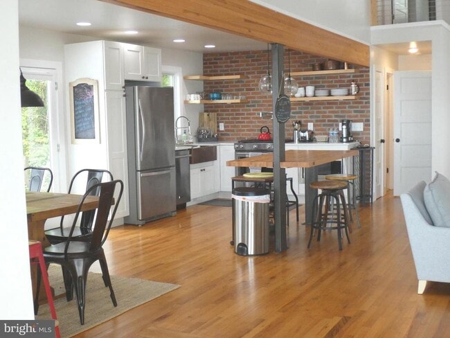 Photo - 3550 Bay View Dr