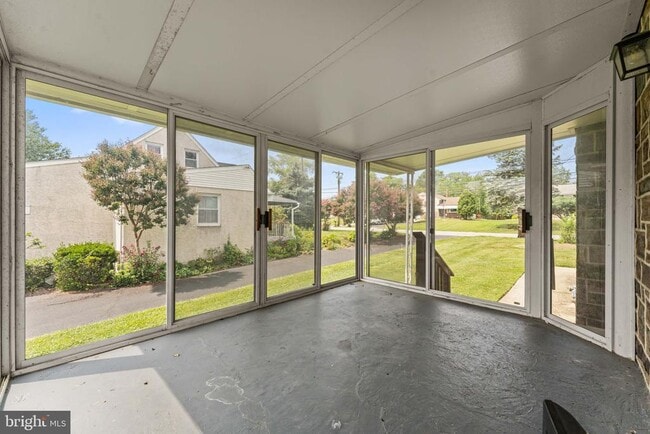 Building Photo - 36 N Trooper Rd Rental