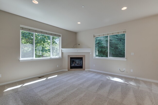 Photo - Luxury Home in Kenmore / Bothell!