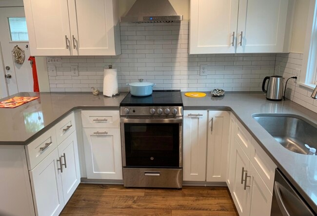 Photo - 1302 W Club Blvd