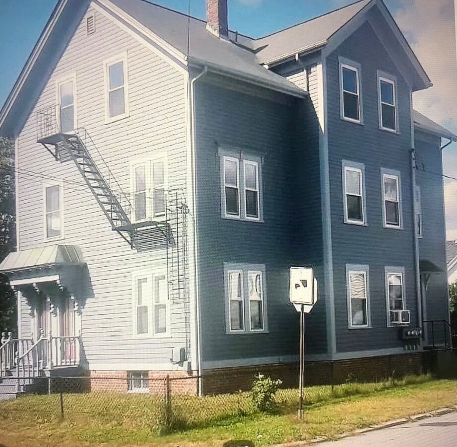 Photo - 1172 Roosevelt Ave Unidad Third