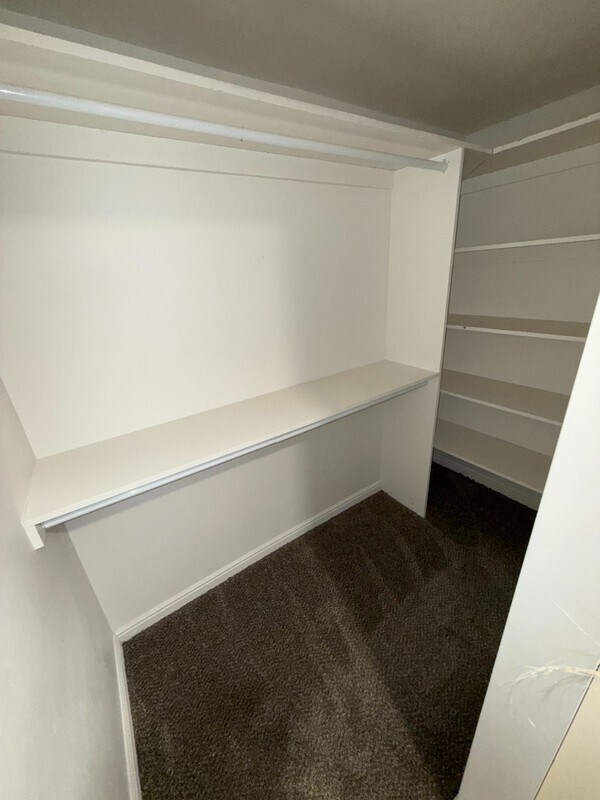 Photo - 943 E Crestwood Rd